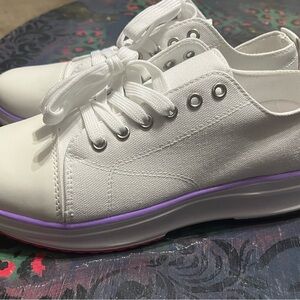Stylish White Canvas Sneakers